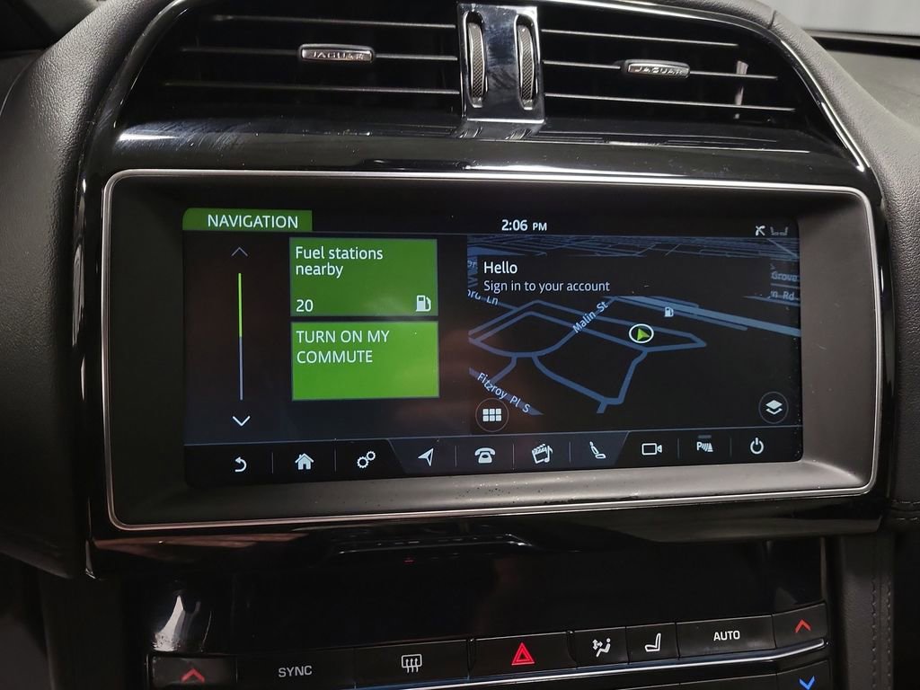 Used 2020 Jaguar F-PACE Prestige image 19