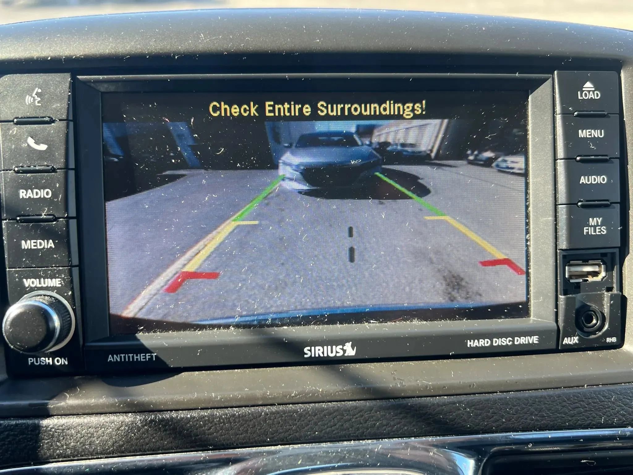 Used 2016 Chrysler Town & Country Touring w/ Driver Convenience Group image 27