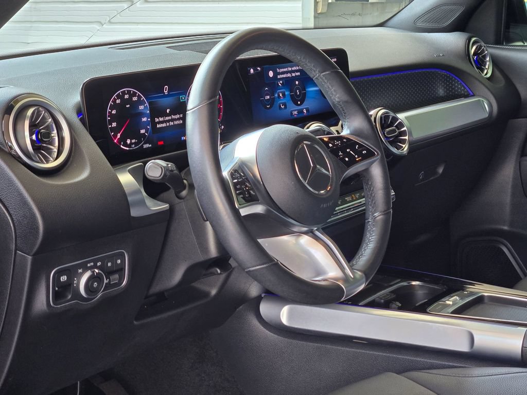 Used 2024 Mercedes-Benz GLB 250 image 18