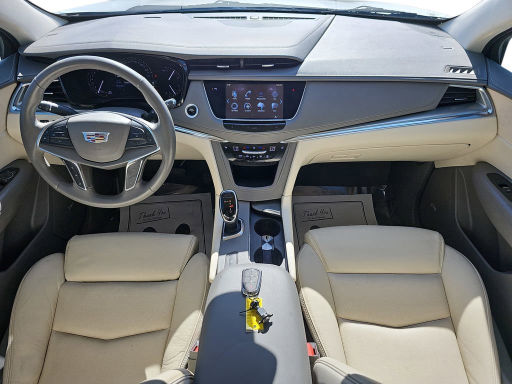 Used 2017 Cadillac XT5 Luxury w/ Driver Awareness Package image 12