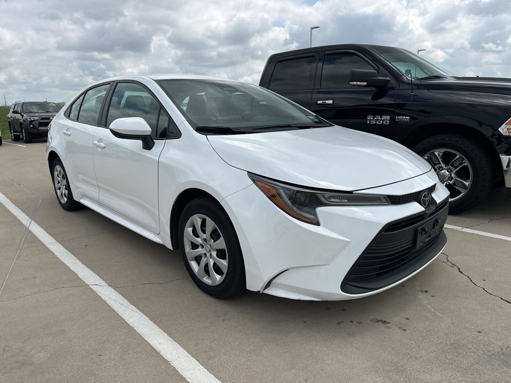 Used 2024 Toyota Corolla LE image 1