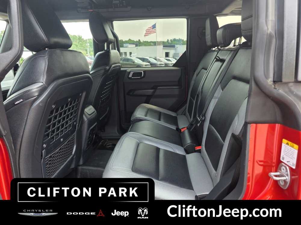 Used 2024 Ford Bronco Black Diamond AWD/4WD image 13