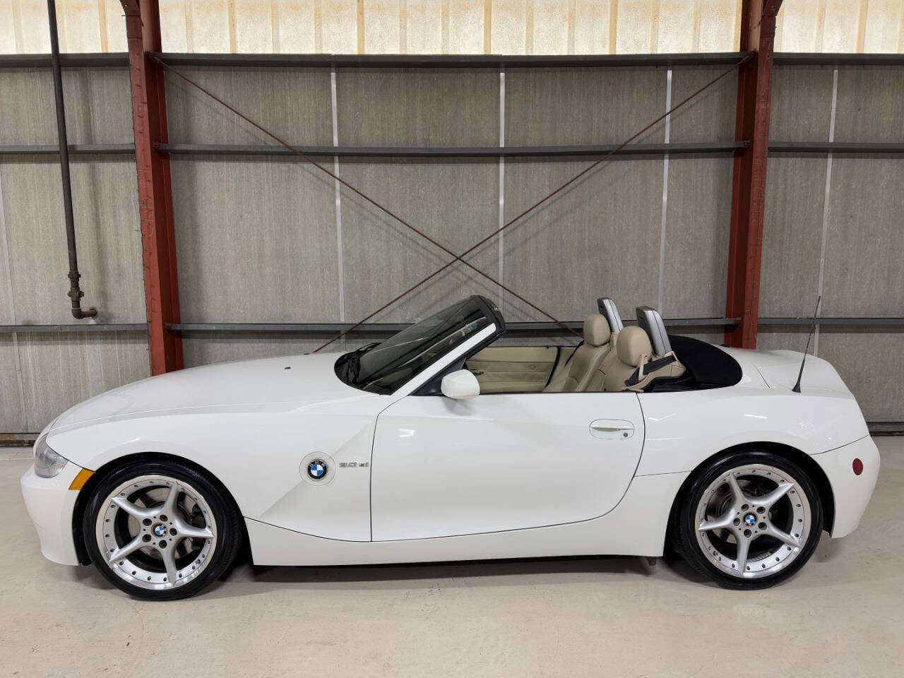 Used 2007 BMW Z4 3.0si image 6