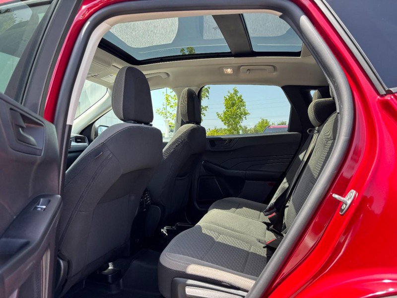 Used 2022 Ford Escape SE w/ SE Sport Appearance Package FWD image 11