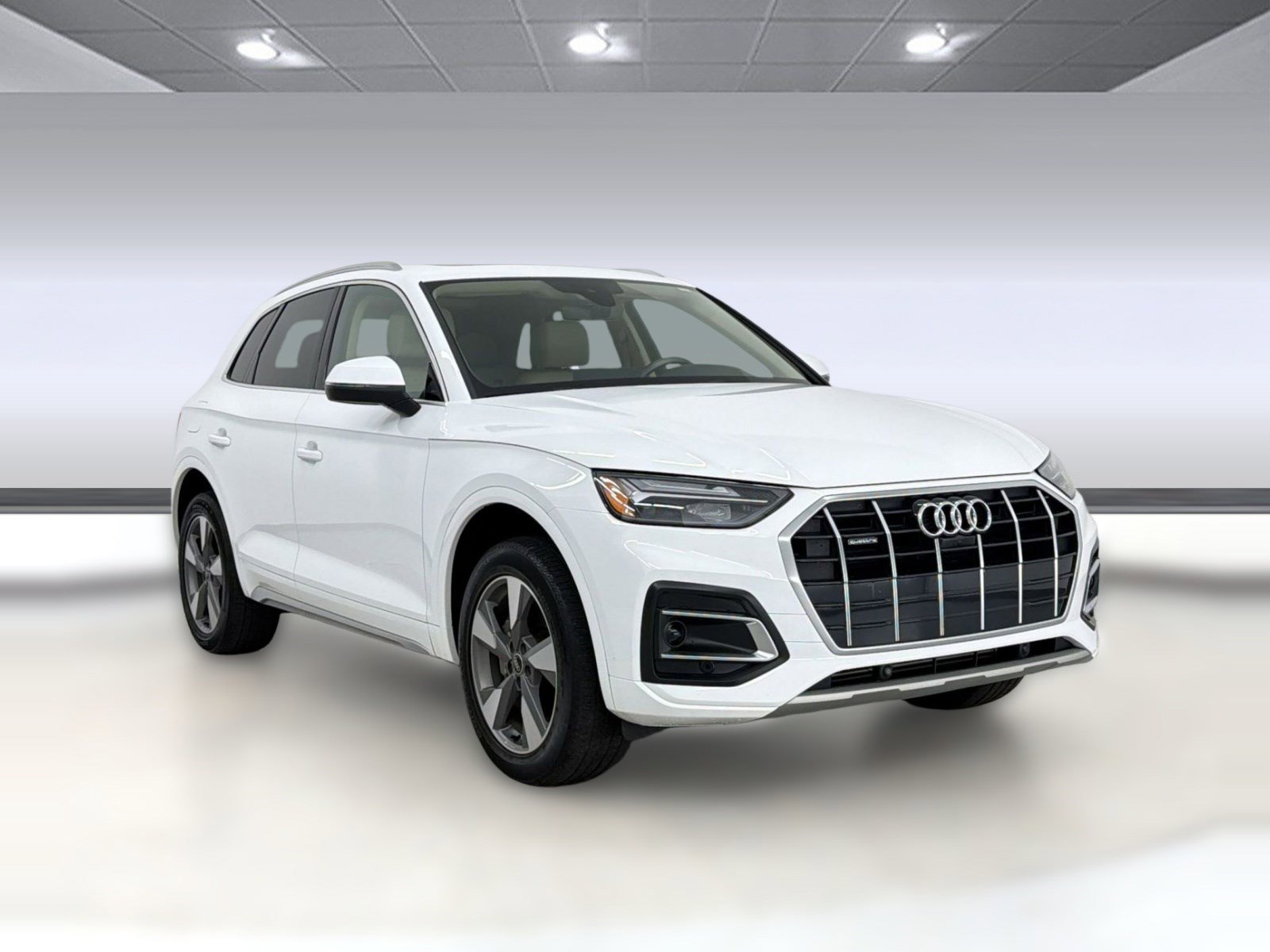 Used 2023 Audi Q5 2.0T Premium Plus w/ Premium Plus Package AWD/4WD image 7