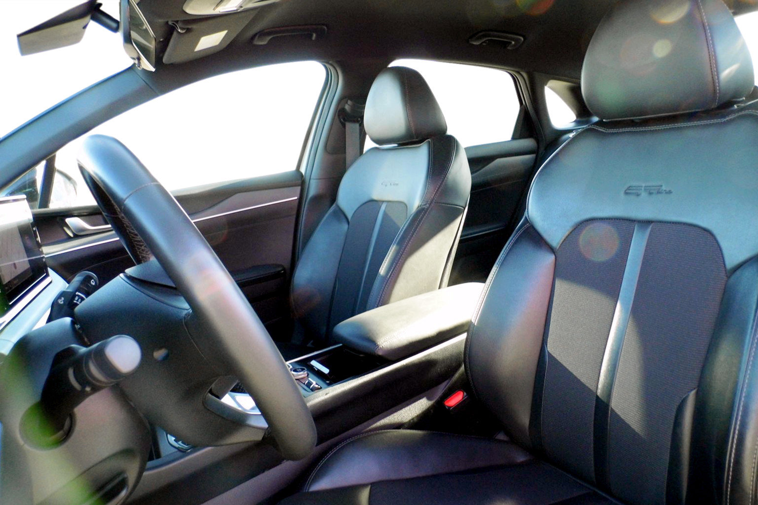 Used 2024 Kia K5 GT-Line w/ GT-Line Premium Package image 18