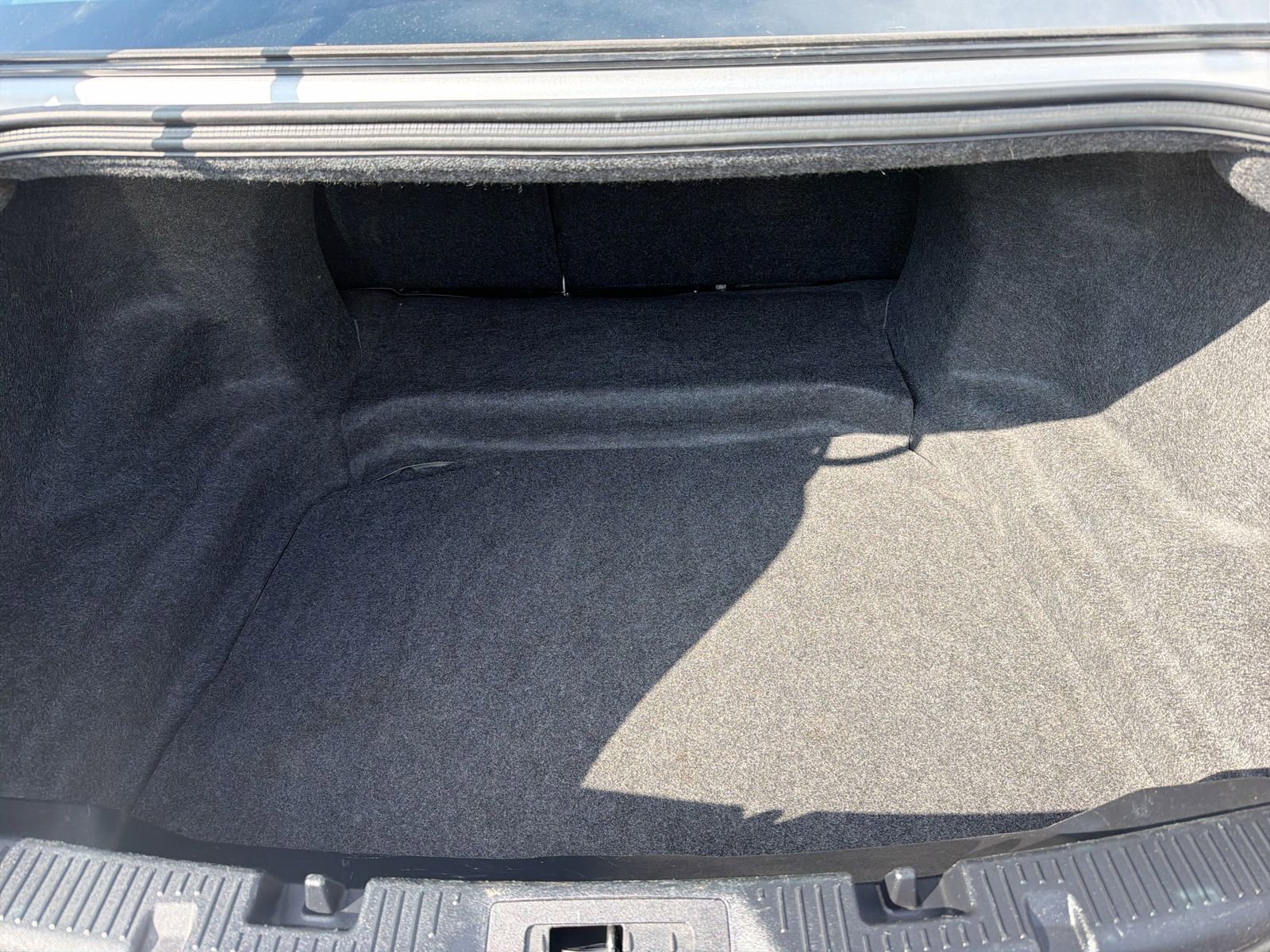 Used 2019 Ford Taurus Limited AWD/4WD image 35