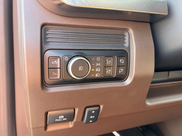 New 2027 Ford F350 King Ranch w/ Chrome Package AWD/4WD image 11
