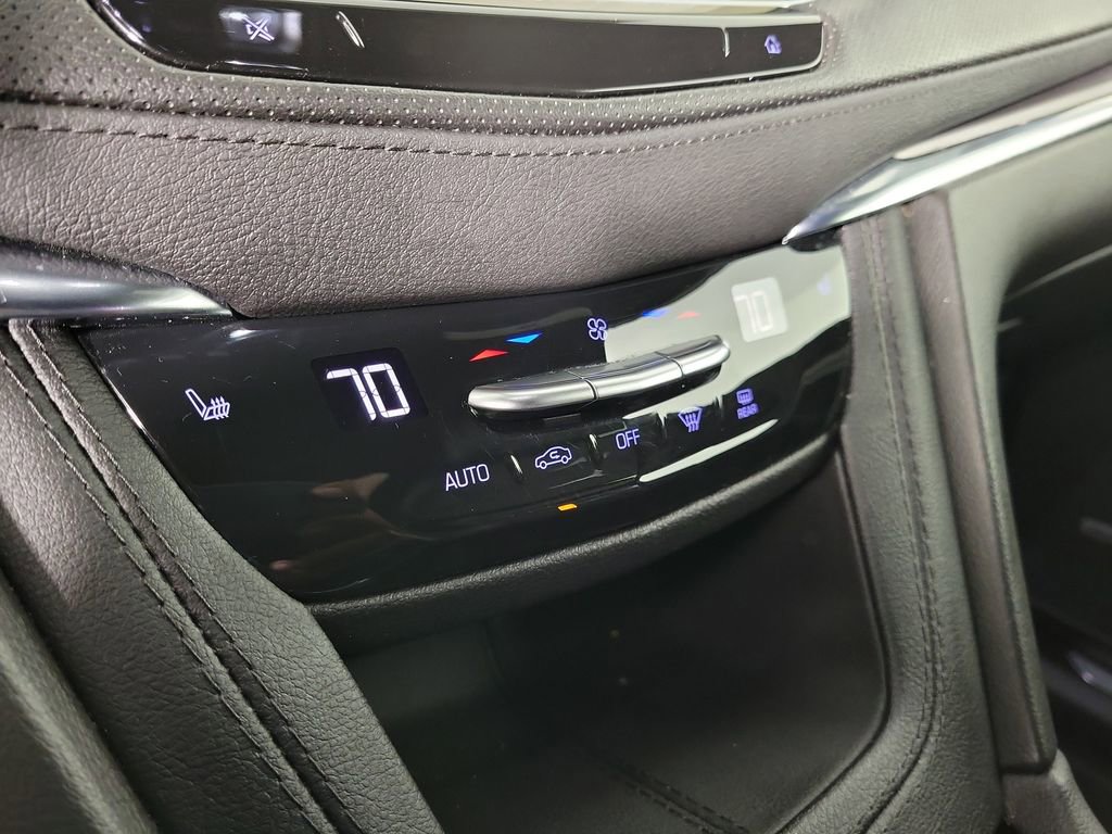 Used 2023 Cadillac XT5 Luxury FWD image 25