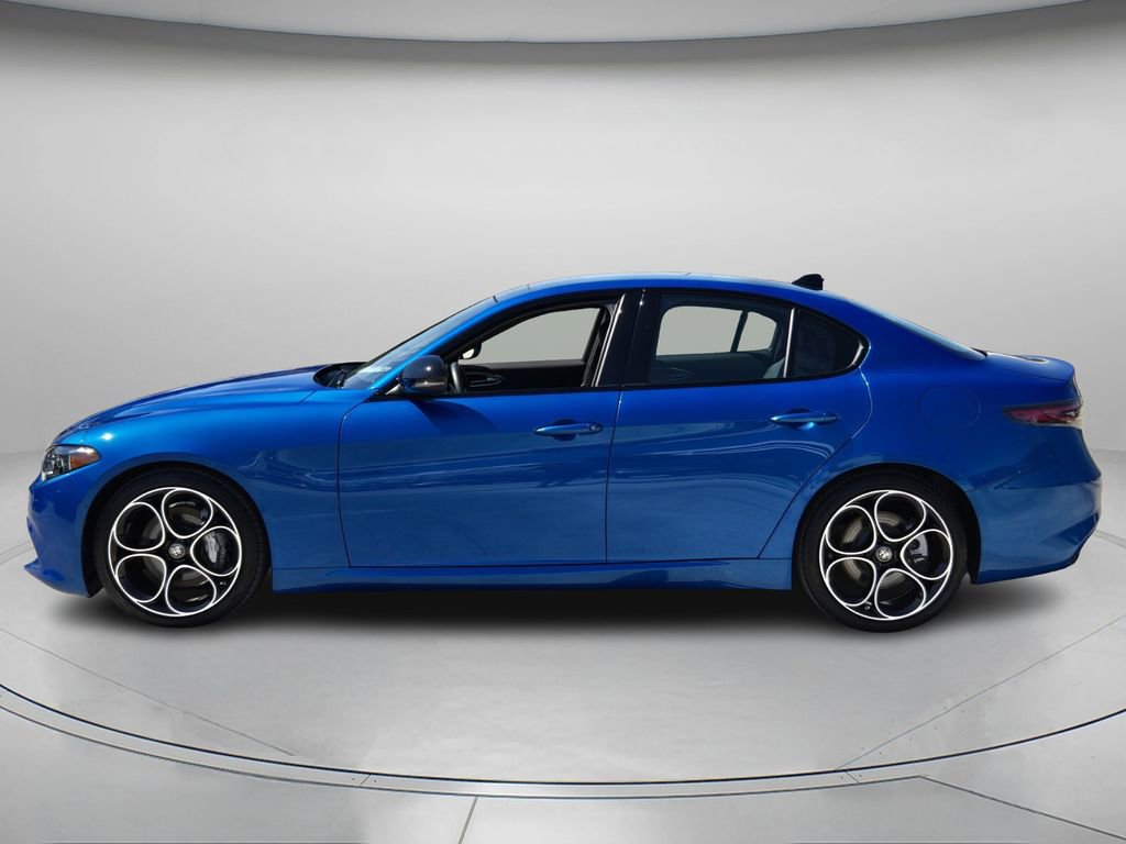 New 2025 Alfa Romeo Giulia w/ Driving Assist Package image 2