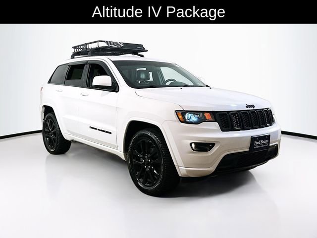 Used 2017 Jeep Grand Cherokee Altitude AWD/4WD image 1