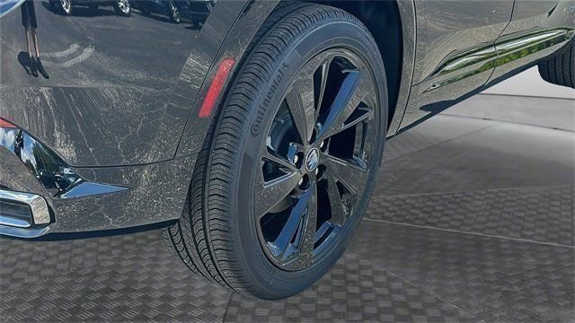 New 2025 Buick Envision Sport Touring image 13