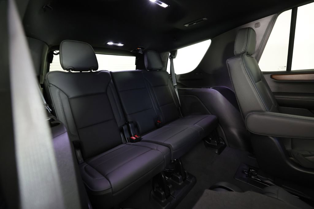 Used 2026 GMC Yukon Denali w/ Sun & Power Step Package AWD/4WD image 12
