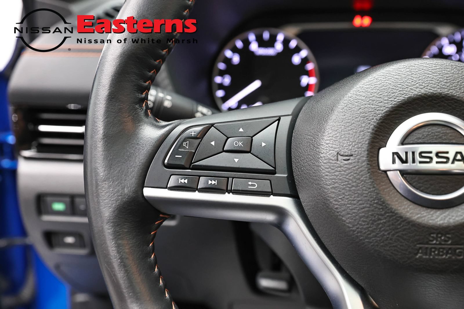 Used 2022 Nissan Sentra SR w/ SR Premium Package FWD image 15