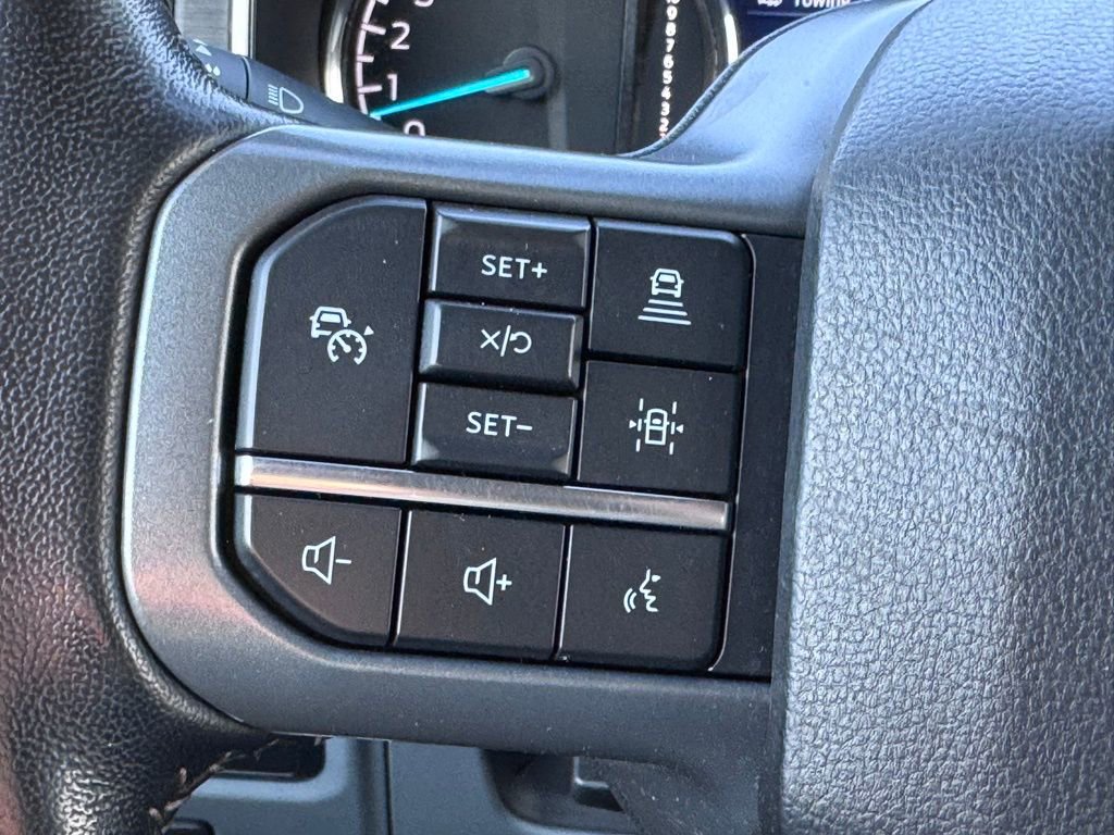 Used 2022 Ford F150 XLT w/ Equipment Group 302A High AWD/4WD image 9