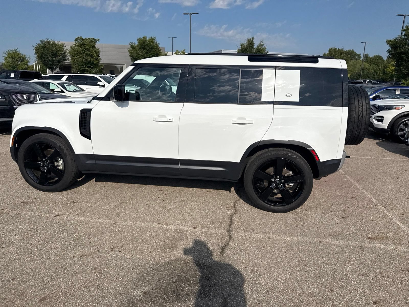 Used 2024 Land Rover Defender 110 S AWD/4WD image 8