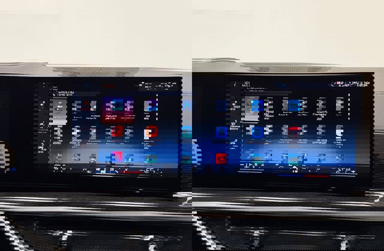 Used 2025 BMW X5 xDrive40i w/ M Sport Package image 74