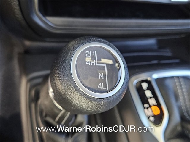 New 2025 Jeep Gladiator Sport image 22