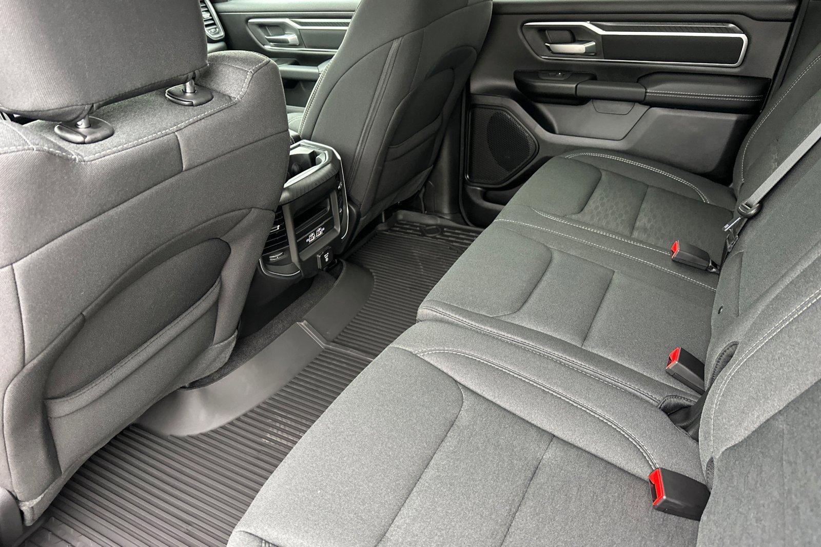 New 2026 RAM 1500 4x4 Crew Cab image 13