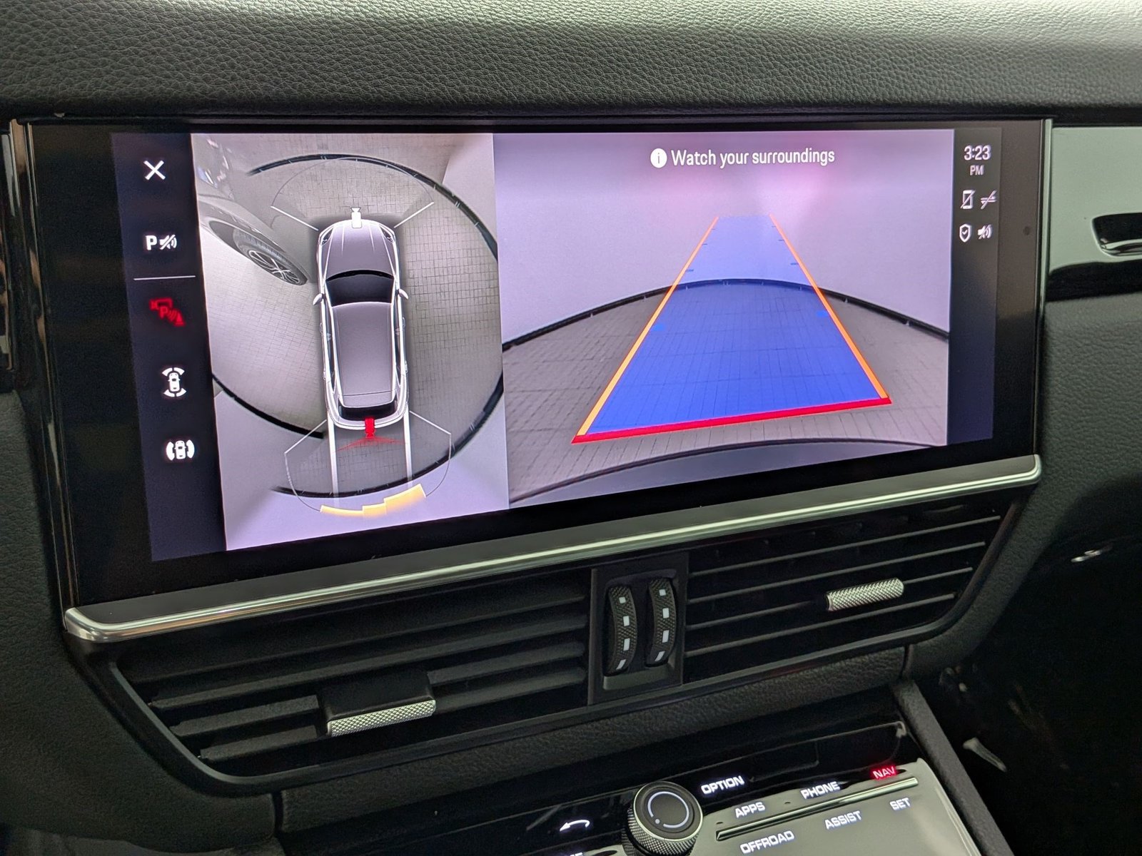 Certified 2023 Porsche Cayenne Platinum Edition AWD/4WD image 18