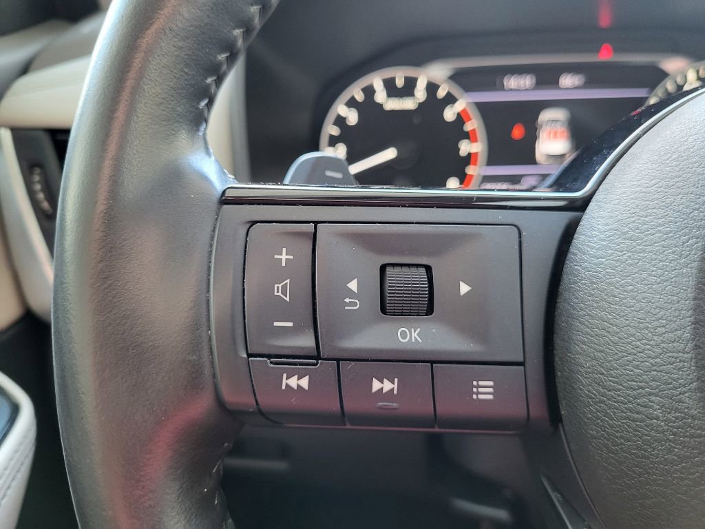 Used 2023 Nissan Rogue SV w/ SV Premium B Package image 22