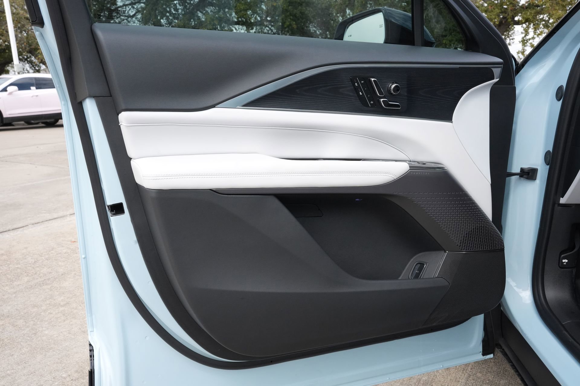 New 2026 Cadillac Lyriq Sport image 19