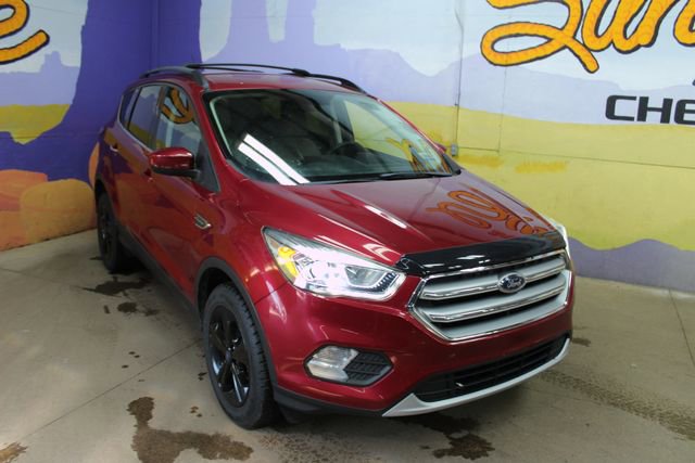 Used 2017 Ford Escape SE w/ Equipment Group 201A image 2
