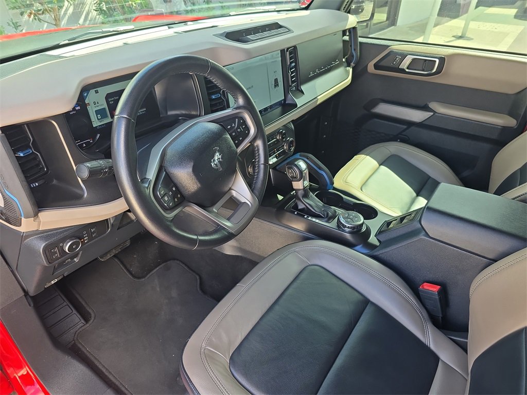 Used 2022 Ford Bronco Wildtrak image 16