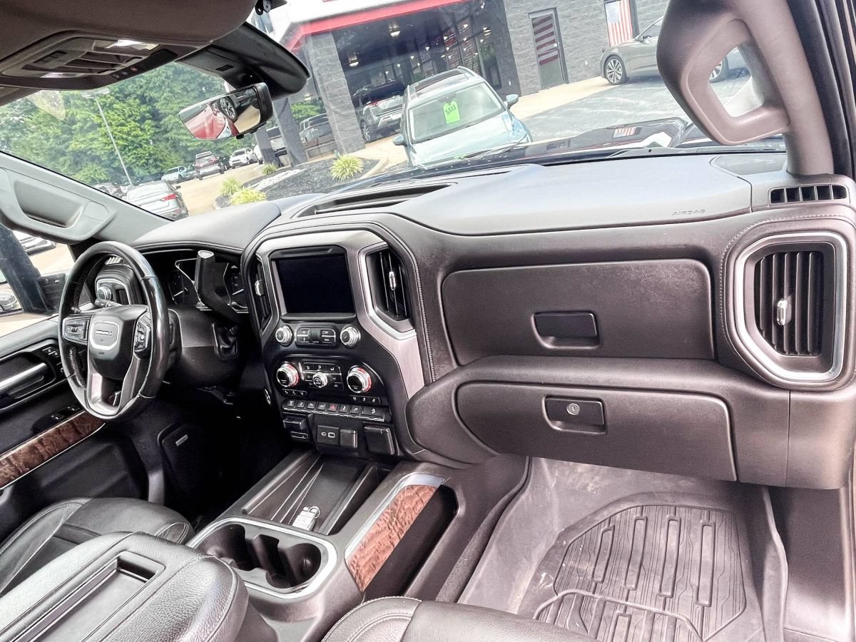 Used 2021 GMC Sierra 3500 Denali w/ Denali Ultimate Package AWD/4WD image 9