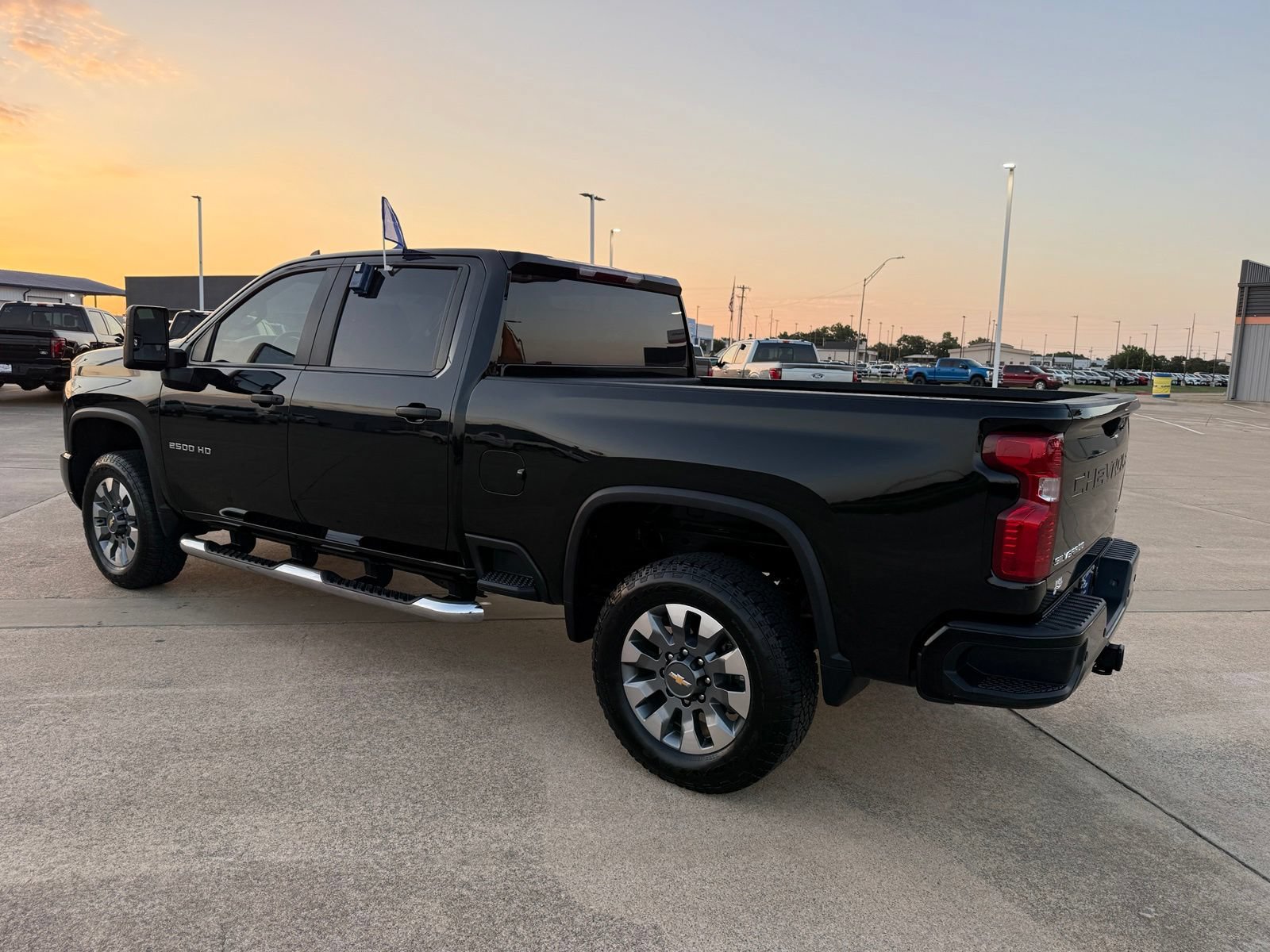Used 2024 Chevrolet Silverado 2500 Custom w/ Custom Value Package AWD/4WD image 8