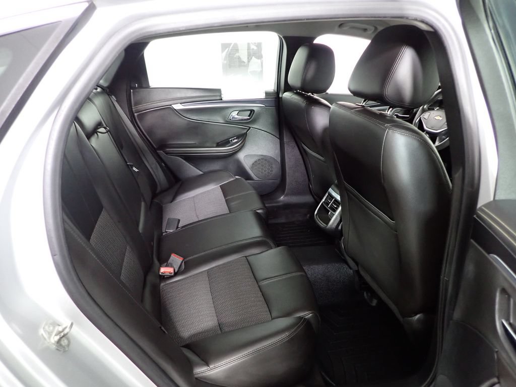 Used 2016 Chevrolet Impala LT FWD image 30