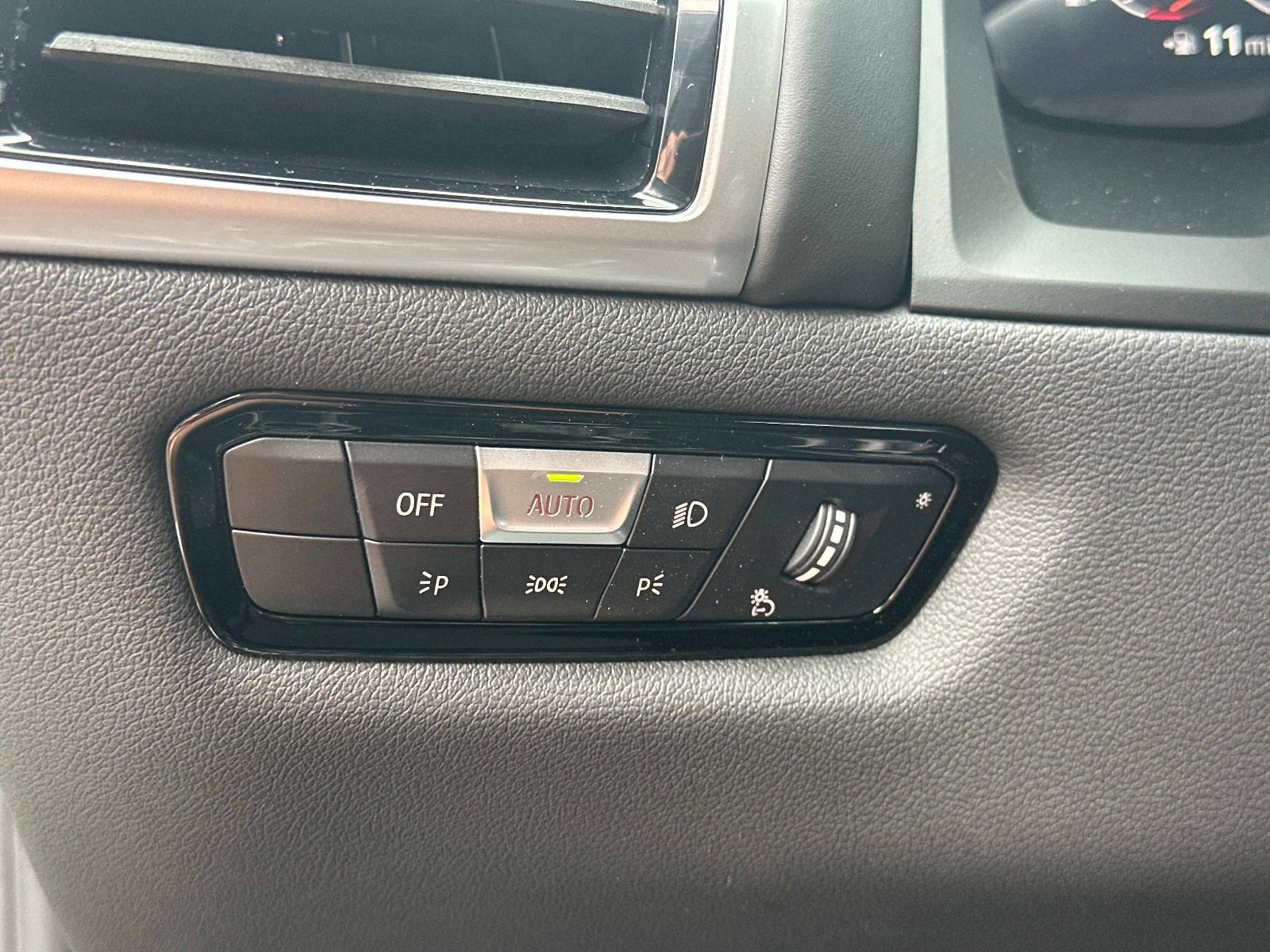 New 2026 BMW M850i xDrive image 28