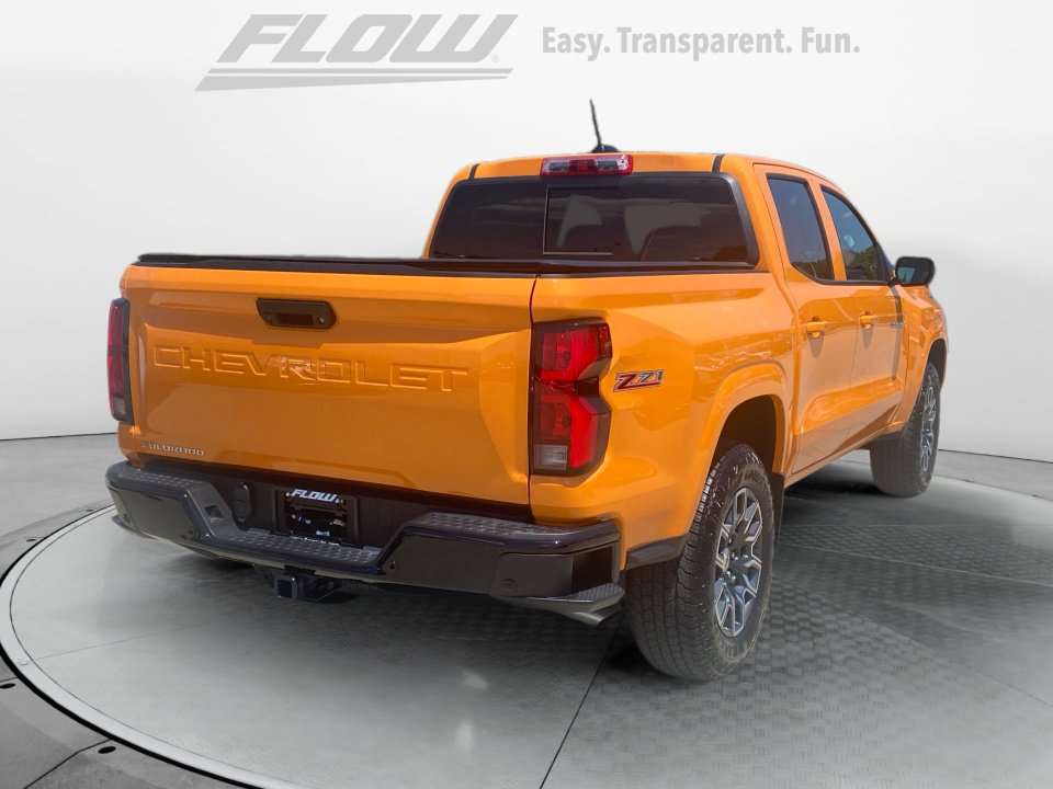 Used 2025 Chevrolet Colorado Z71 AWD/4WD image 9