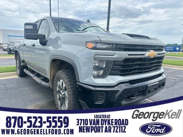 Used 2024 Chevrolet Silverado 2500 Custom w/ Custom Value Package AWD/4WD image 1