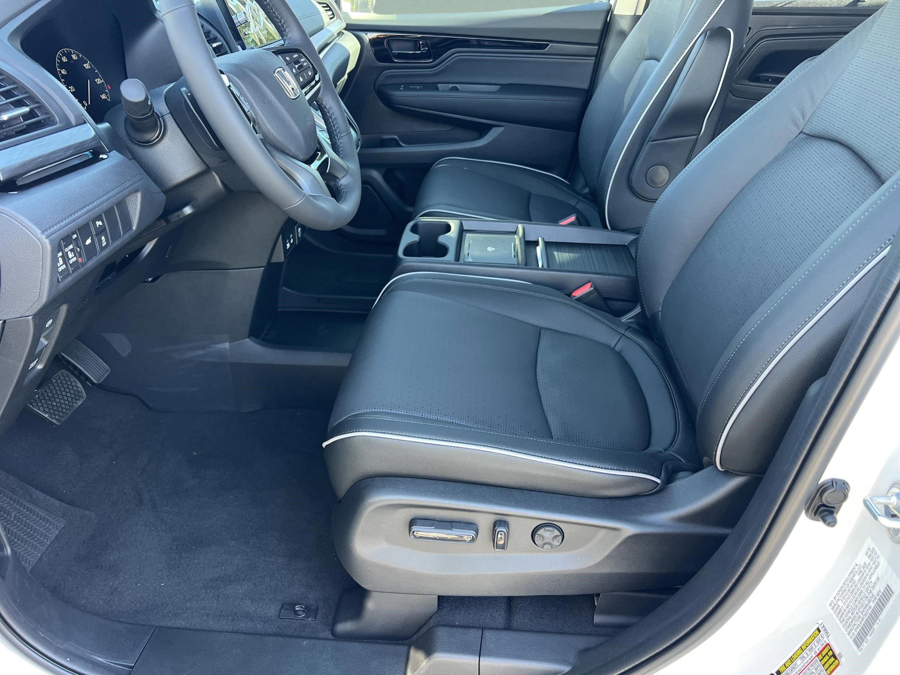 New 2026 Honda Odyssey Elite image 30
