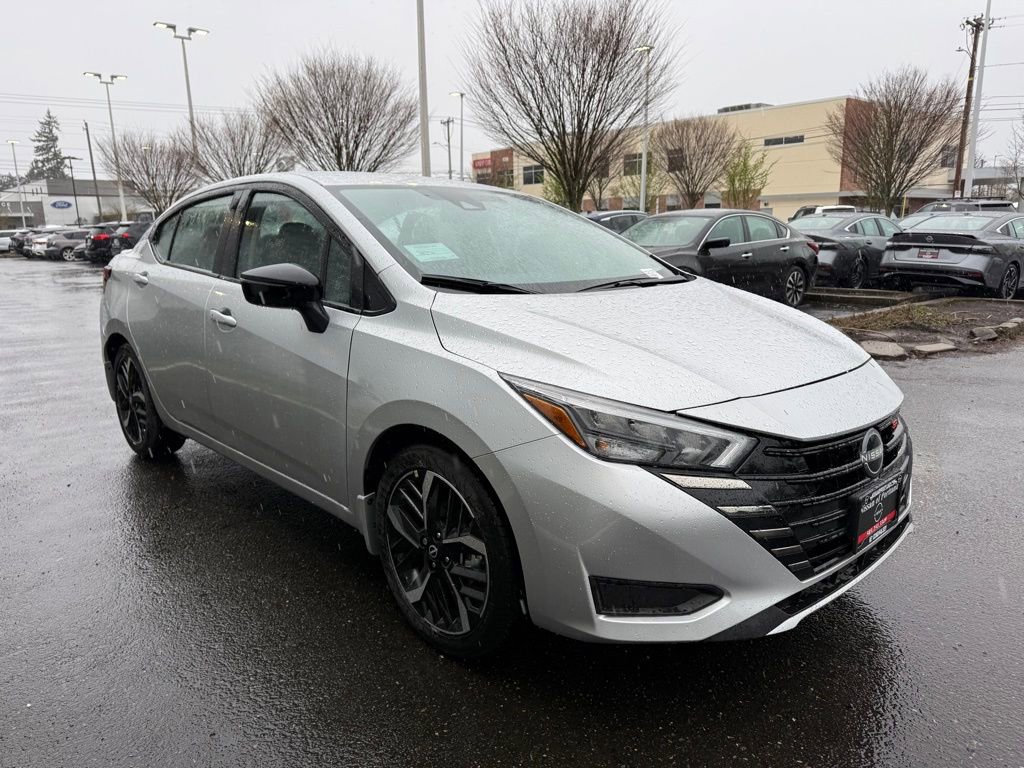 New 2025 Nissan Versa SR w/ Trunk Package FWD image 5