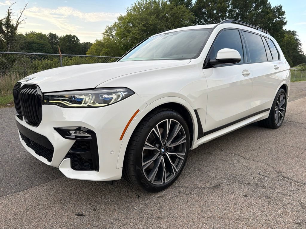 Used 2022 BMW X7 M50i AWD/4WD image 6