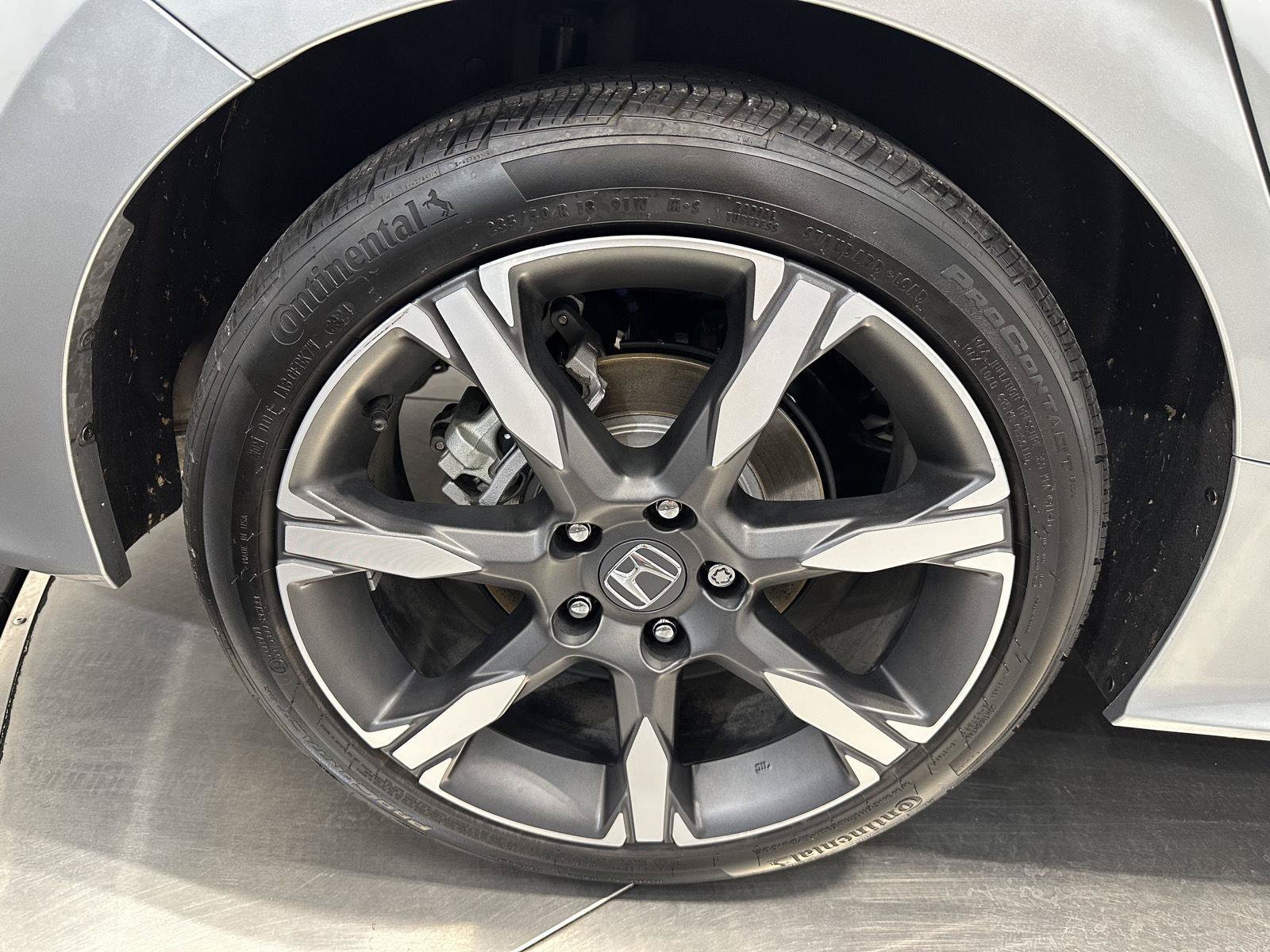 Certified 2025 Honda Civic Sport Touring image 11