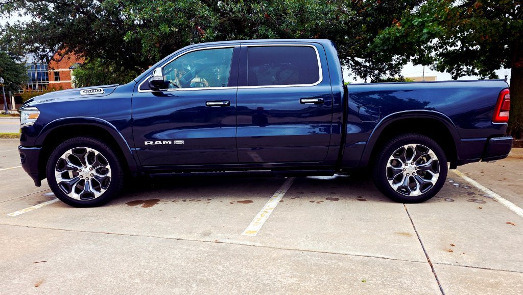 Used 2021 RAM 1500 Limited AWD/4WD image 15