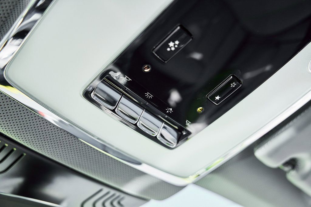 Used 2024 Rolls-Royce Cullinan image 99