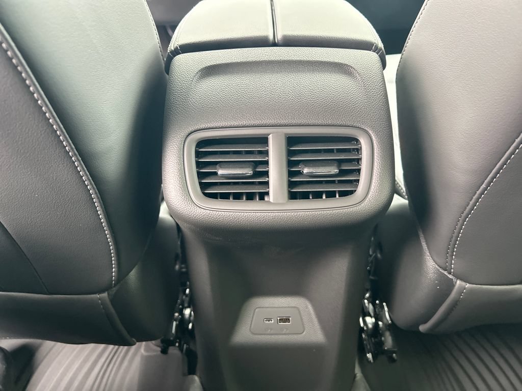 New 2026 Buick Envision Preferred AWD/4WD image 32