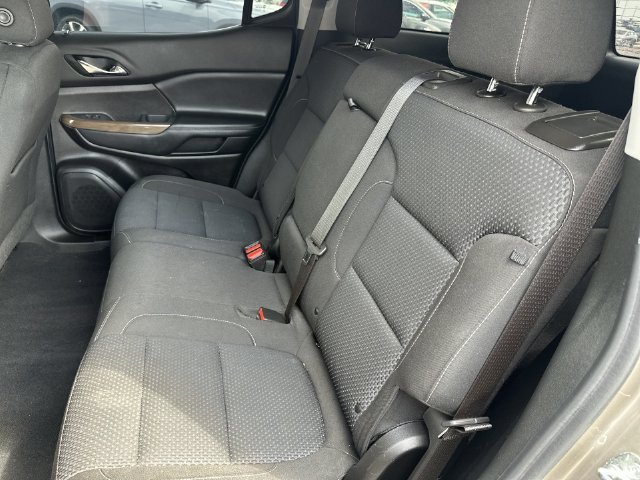 Used 2022 GMC Acadia SLE AWD/4WD image 32