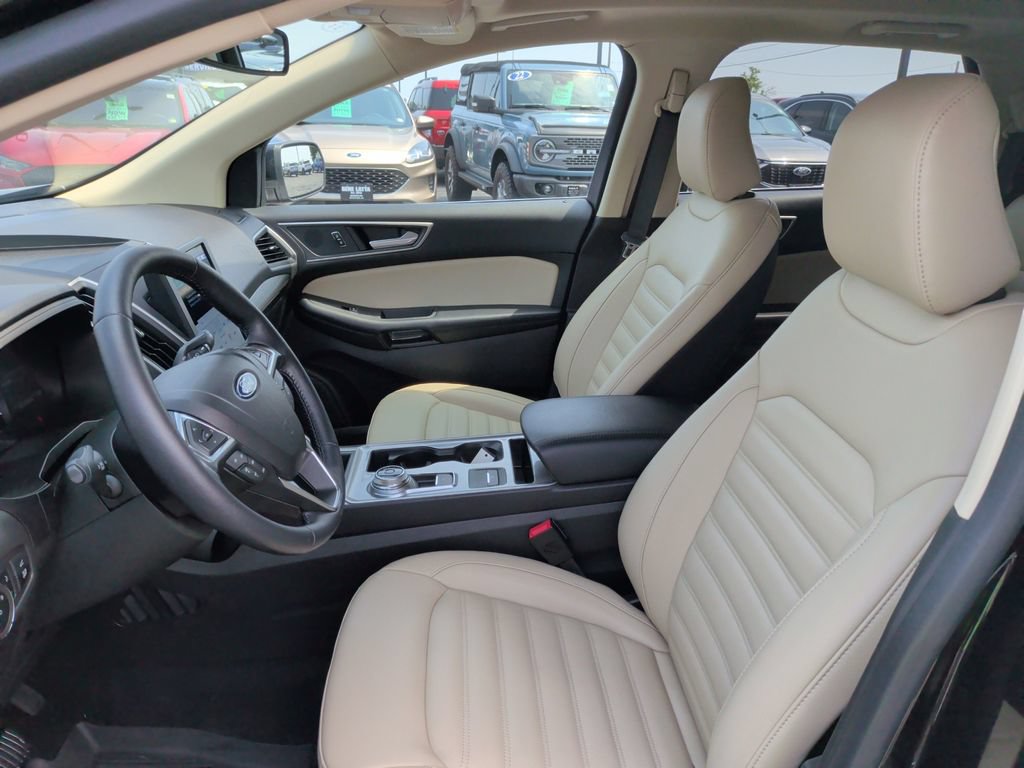 Certified 2023 Ford Edge SEL w/ Convenience Package AWD/4WD image 4