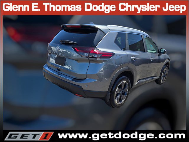 Used 2026 Nissan Rogue SV w/ SV Premium Package FWD image 8