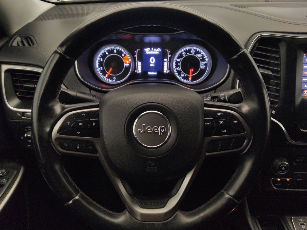 Used 2019 Jeep Cherokee Latitude Plus FWD image 22