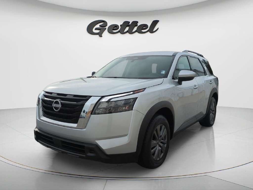Certified 2025 Nissan Pathfinder SV FWD image 1