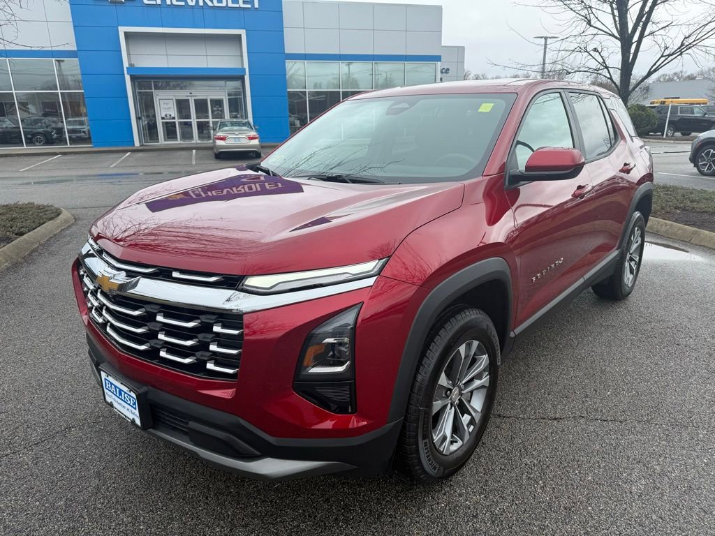 Used 2025 Chevrolet Equinox LT AWD/4WD image 9