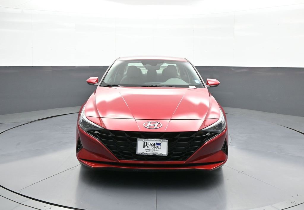 Certified 2021 Hyundai Elantra SEL image 2