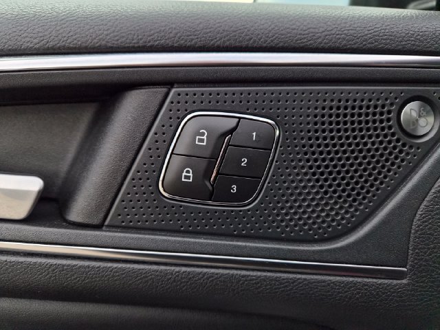 Used 2019 Ford Edge ST w/ Equipment Group 401A AWD/4WD image 15