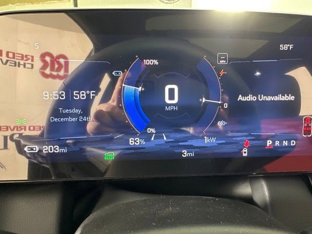 New 2025 Chevrolet Equinox EV RS image 11